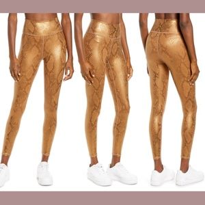 NWT IVL Collective [ 8 ] Snake Print Active Leggings in‎ Chipmunk